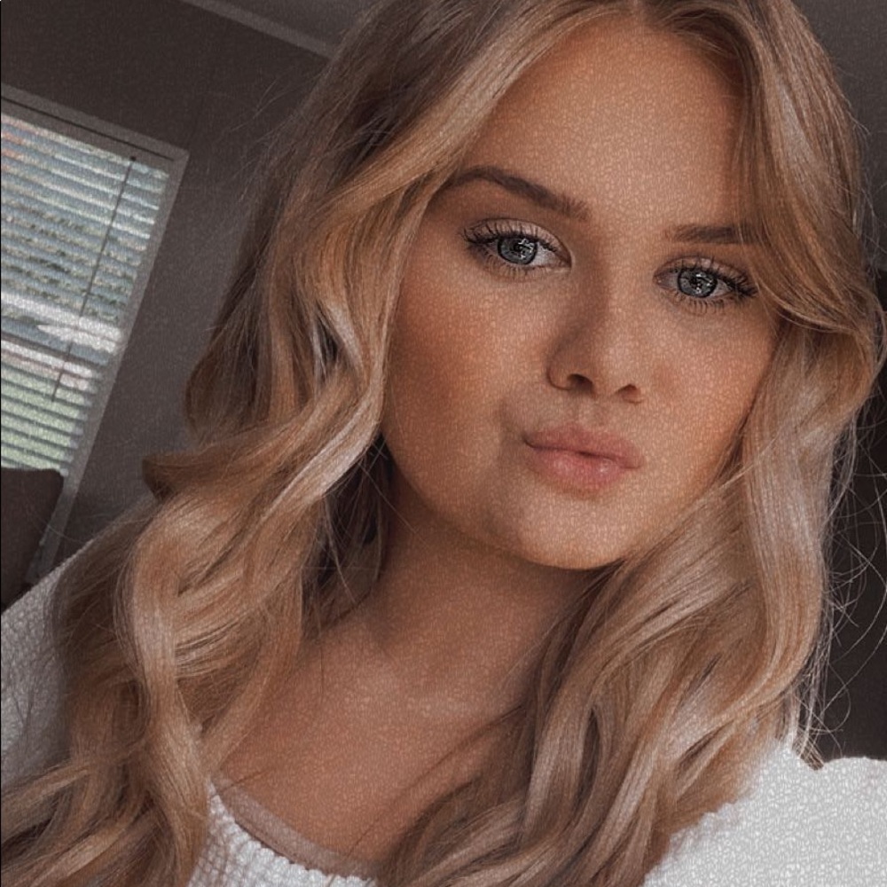 Meet your Posher, Brittany